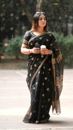 Lustrous Afsan & Screen Print Premium Semi Muslin Saree with Matching Blouse Piece